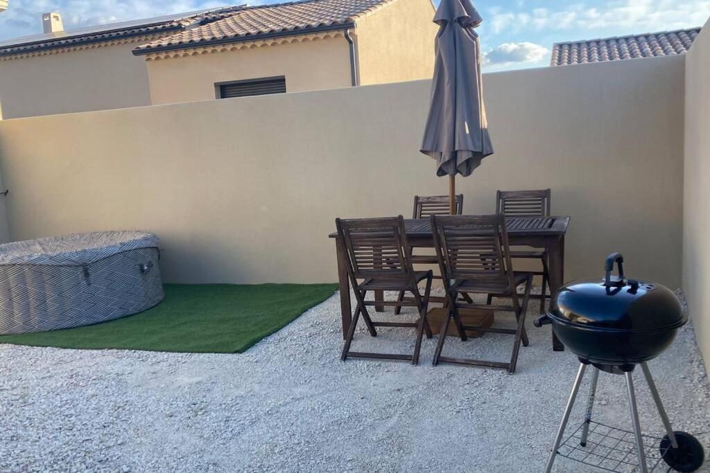 Villa Cosy House Jacuzzi Carpentras Exterior foto